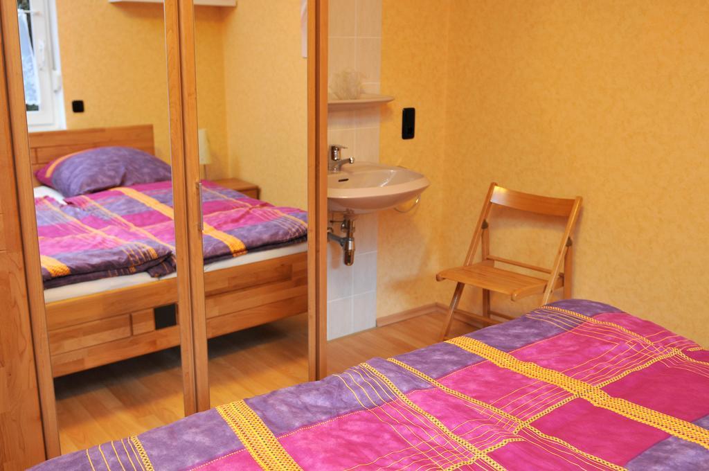 Ferienwohnung Heinen Schleiden Ruang foto