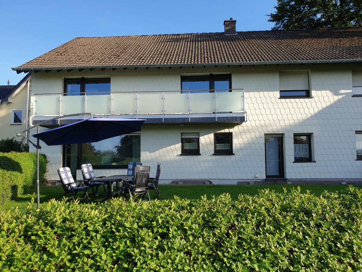 Ferienwohnung Heinen Schleiden Bagian luar foto